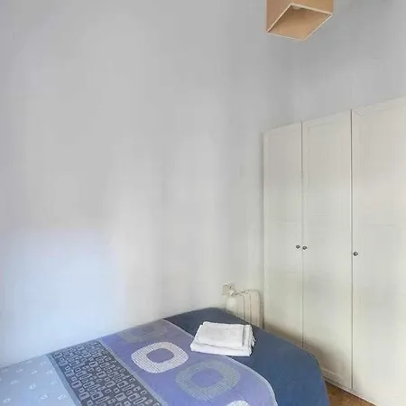 Consell Cent Ii 3 Domitorios Eixample Daire Barselona